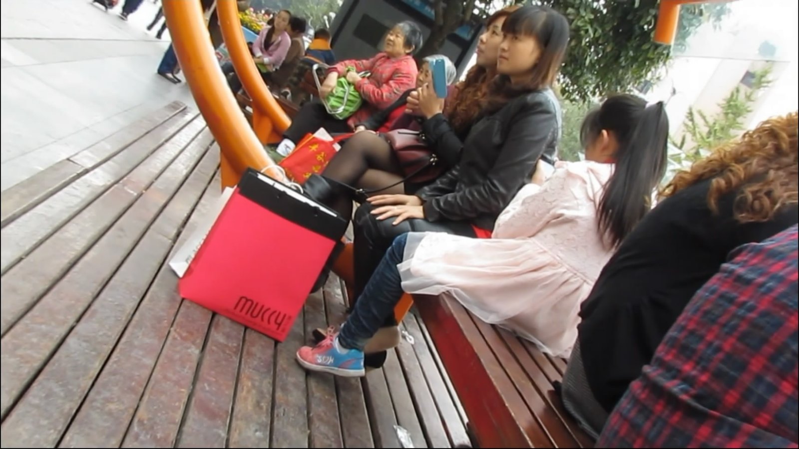 streetsnapshoep[00 05 42][20181210 190317 4]